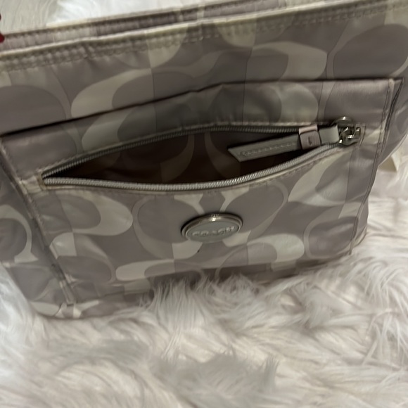 Coach crossbody. Long strap. Good condition - Picture 5 of 5